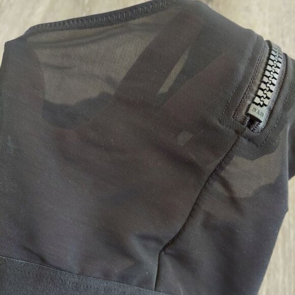 H&M SPORT Black Mesh Back Sports Bra Small - Picture 4 of 6